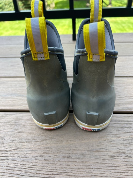 XTRATUF Men’s Gray Chelsea Deck Boots with Yellow Pull Tabs, Sz 9 main image 5